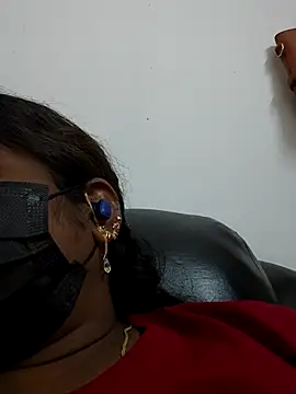 Tamil_Ponnu_Riya