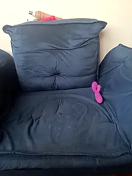 meninaveneno26 - Meninaveneno26's free webcam - UK Sex Cams