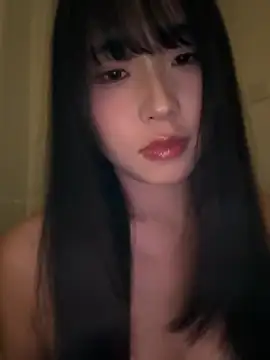 77momomo - 77momomo's free webcam - UK Sex Cams