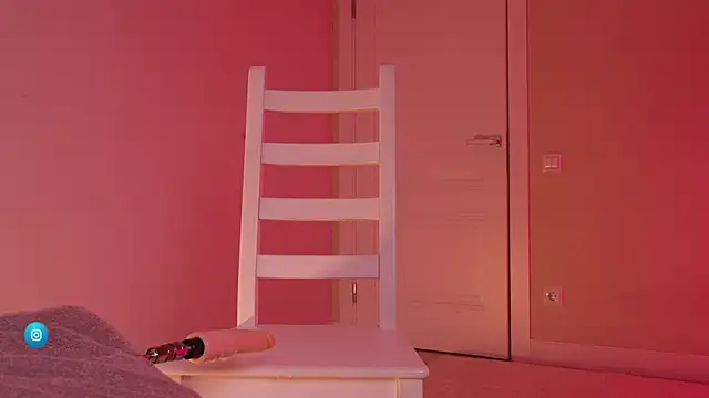 Miablueye's Live Sex Cam Show