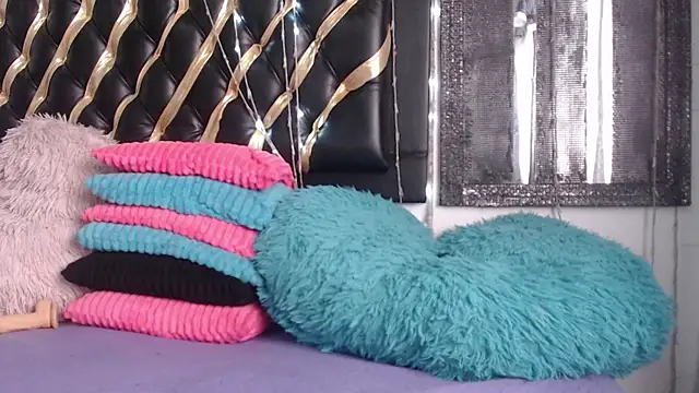 mailyn_gold webcam