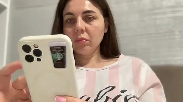 darsy_rox - Darsy_Rox's free webcam - UK Sex Cams