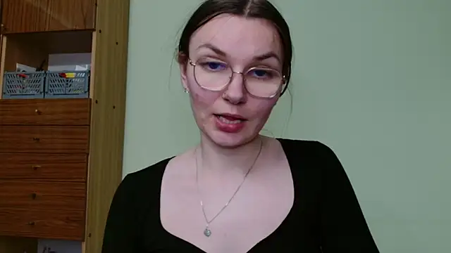 looveellyx - LooveELLYx's free webcam - UK Sex Cams