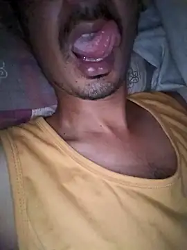 dreamtoungelick69 live sex cam