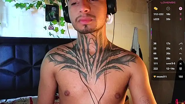 juancamiilo_66 - JuanCamiilo_66's free webcam - UK Sex Cams