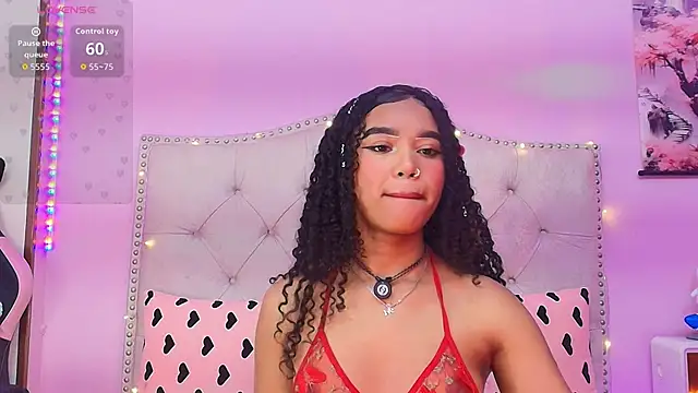 Naom_star87 webcam