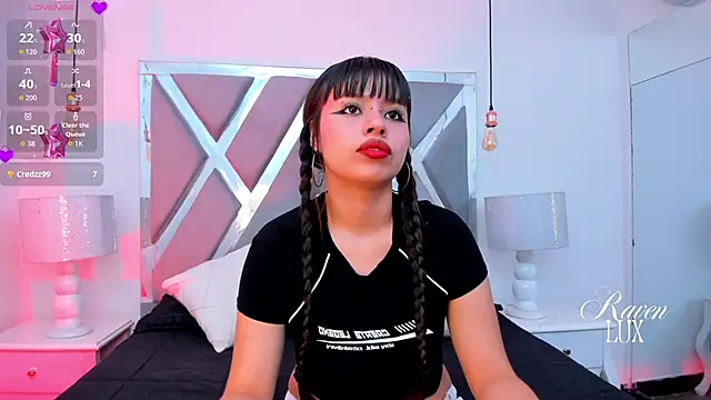 Raven_Luxx webcam