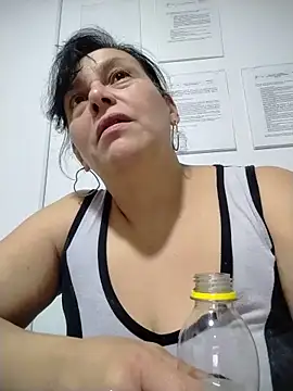 Natasha_miilf webcam