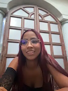 LucyLeah webcam