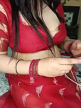 priya_22 (F young) - Doggy style with Nude oiling Ass -34****