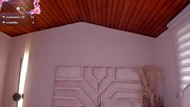 ella__olmos webcam