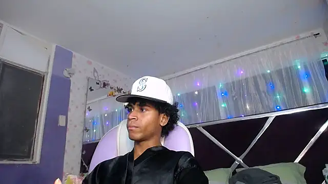 Preview of santy_bigcock_01