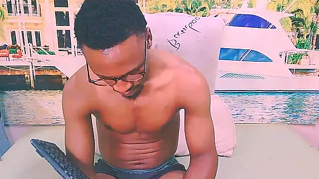 EbonyTiger69