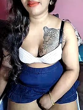 Sexy-Monikaa