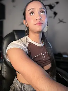 Isabella-Teen