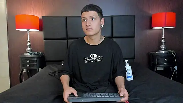 tomandgia (G teen) - cum face