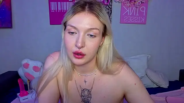 BlondieSummer live sex cam