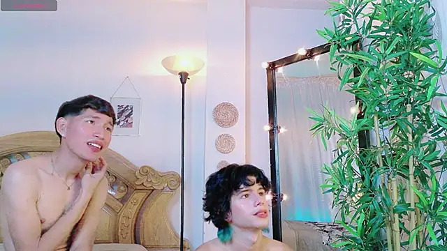 bay_freedo (M twink) - SPANK ASS X 10