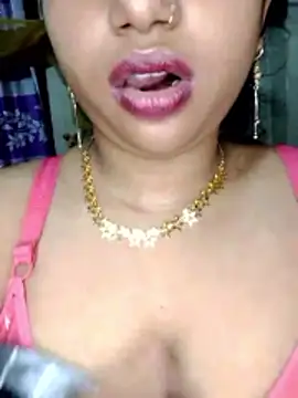 nigar_hatun (F young) - Show my Boobs in public