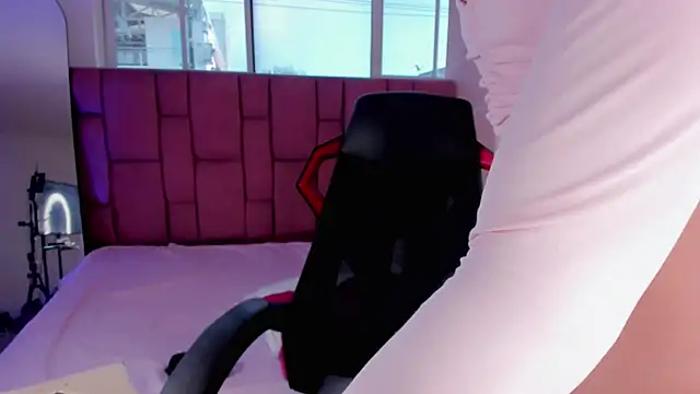 jeanna_dreams - JEANNA_DREAMS's free webcam - UK Sex Cams