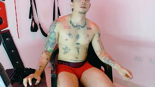 aliceandmax - AliceandMax's free webcam - UK Sex Cams