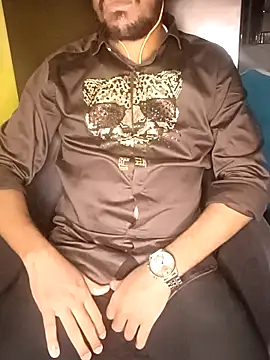 Karantamiltop live sex cam