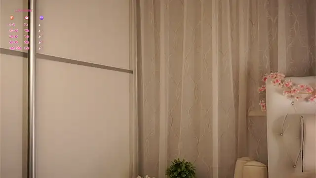 lashandadevoto - LashandaDevoto's free webcam - UK Sex Cams