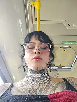 taaylor33 - Taaylor33's free webcam - UK Sex Cams