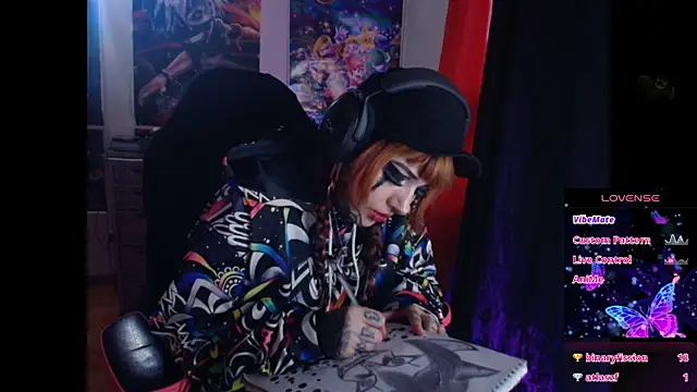 linda_mort - Linda_mort's free webcam - UK Sex Cams