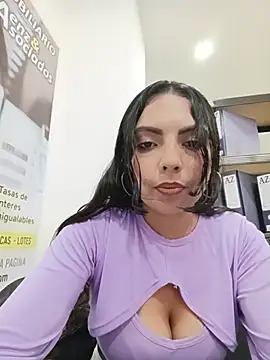 JENNIFER__03 webcam