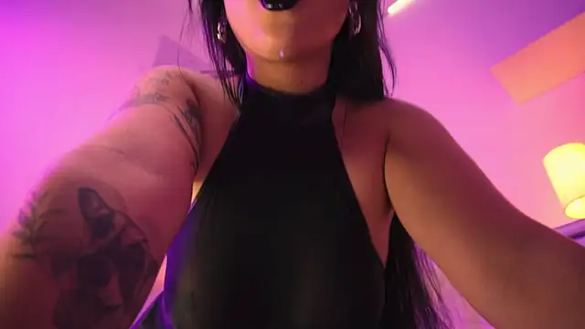 Gloomydoll webcam