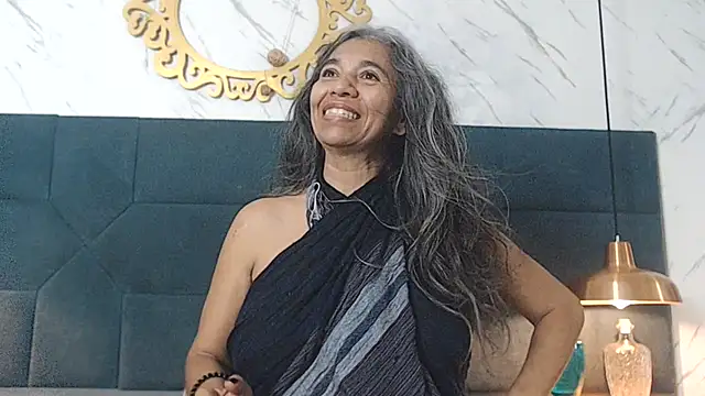 chanel_grant webcam