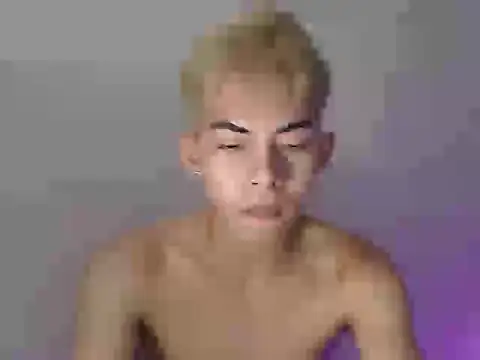 urhotsilverboy (Ask my age) - hard dick with 2minutes jerkoff
