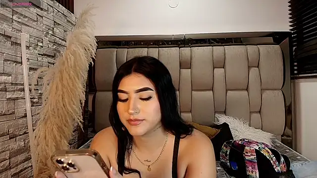 Charlie_Henker webcam