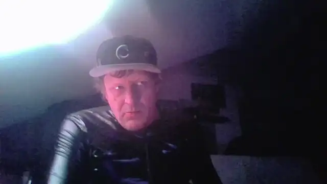 bigthroaterboy - Bigthroaterboy's free webcam - UK Sex Cams