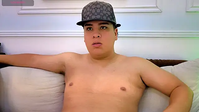 naim_bennetsex - Naim_Bennetsex's free webcam - UK Sex Cams