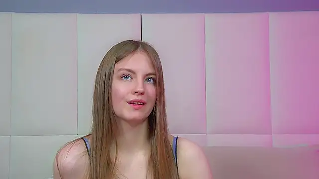 sofiasarvains - SofiaSarvains's free webcam - UK Sex Cams