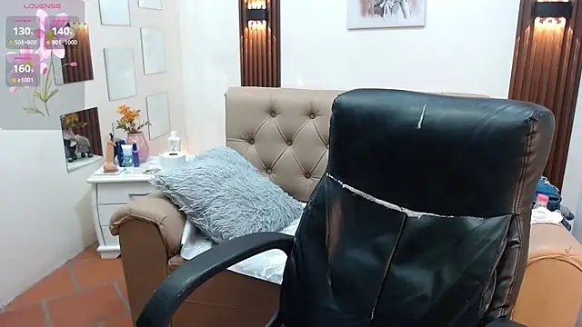 sila_bolum - Sila_bolum's free webcam - UK Sex Cams