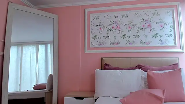 mae_lyra webcam