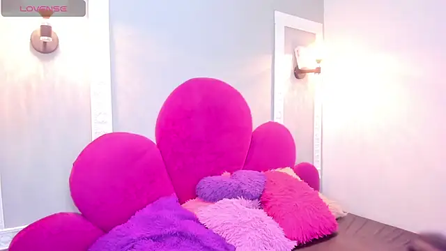 raven_love - Raven_love's free webcam - UK Sex Cams