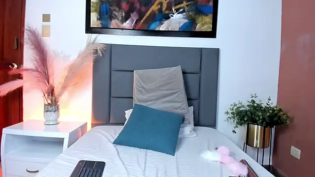 freyacameron - FreyaCameron's free webcam - UK Sex Cams