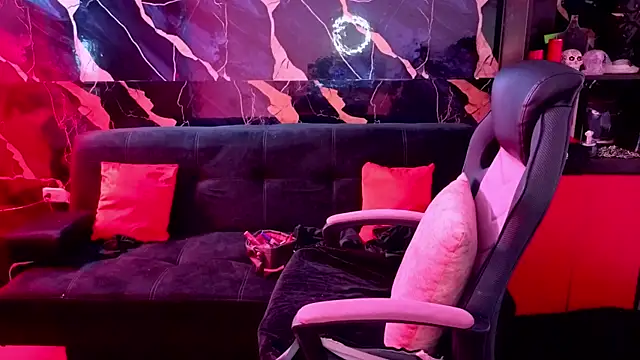 toy_and_pain - Toy_and_Pain's free webcam - UK Sex Cams