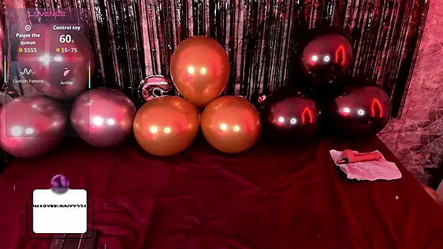 MaryAnneeXOO webcam