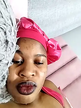 cherrydollx - Cherrydollx's free webcam - UK Sex Cams