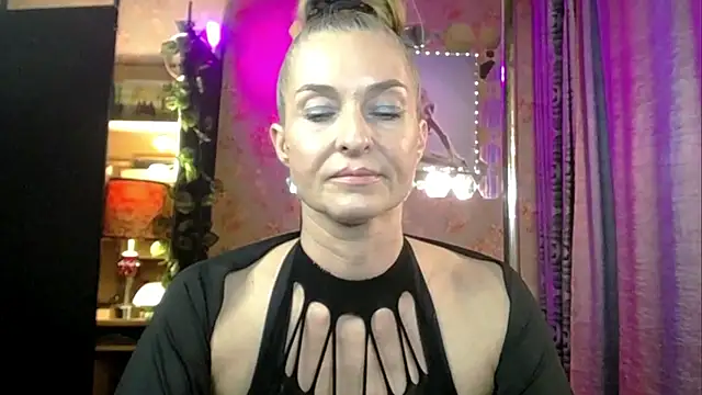 soniakiss - Soniakiss's free webcam - UK Sex Cams