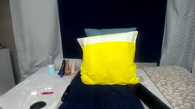 candylips22 - Candylips22's free webcam - UK Sex Cams