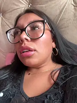 iam-sophia27 - Iam-sophia27's free webcam - UK Sex Cams