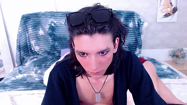 raven_n_matt - Raven_n_matt's free webcam - UK Sex Cams