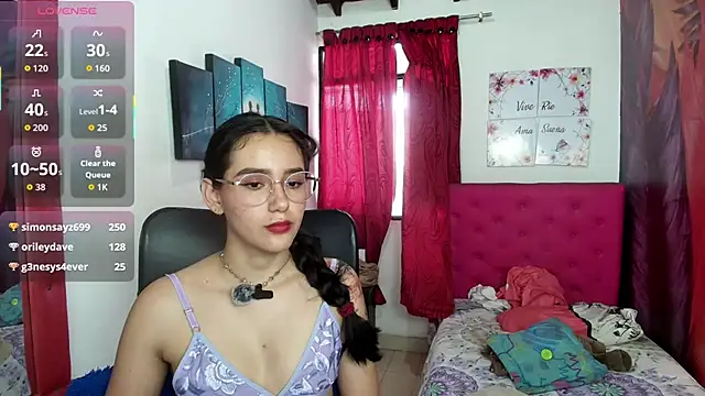 miley_blue_ - Miley_blue_'s free webcam - UK Sex Cams