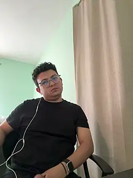 javisala - JaviSala's free webcam - UK Sex Cams